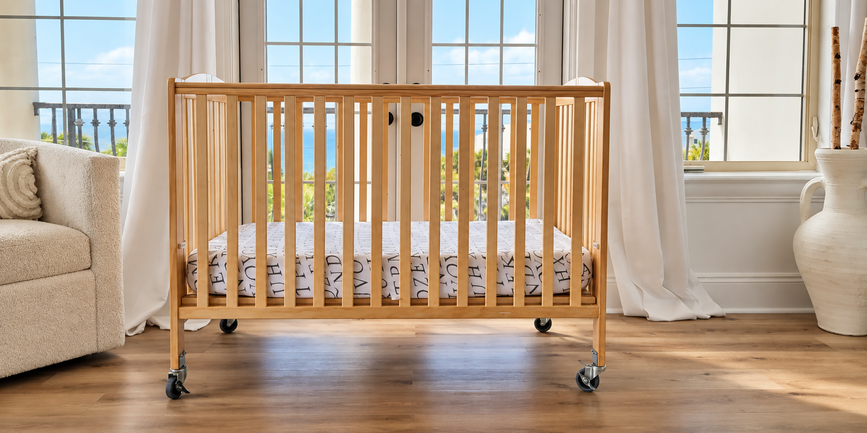 Full Sized Baby Crib w/sheet & mattress cover