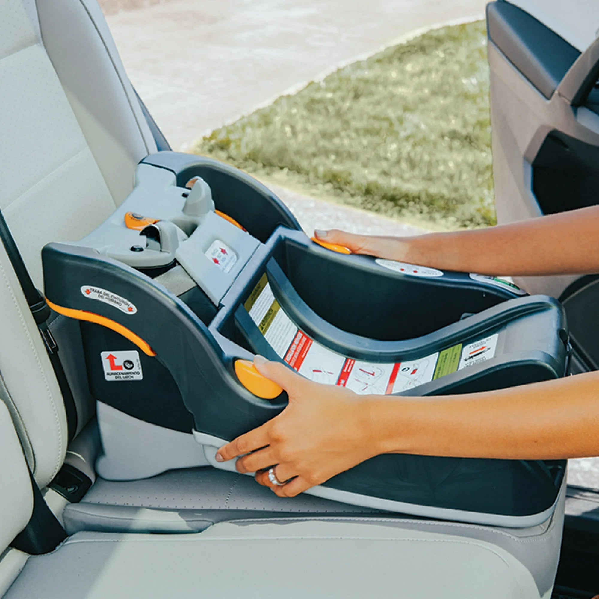 Chicco KeyFit® ClearTex® Infant Car Seat